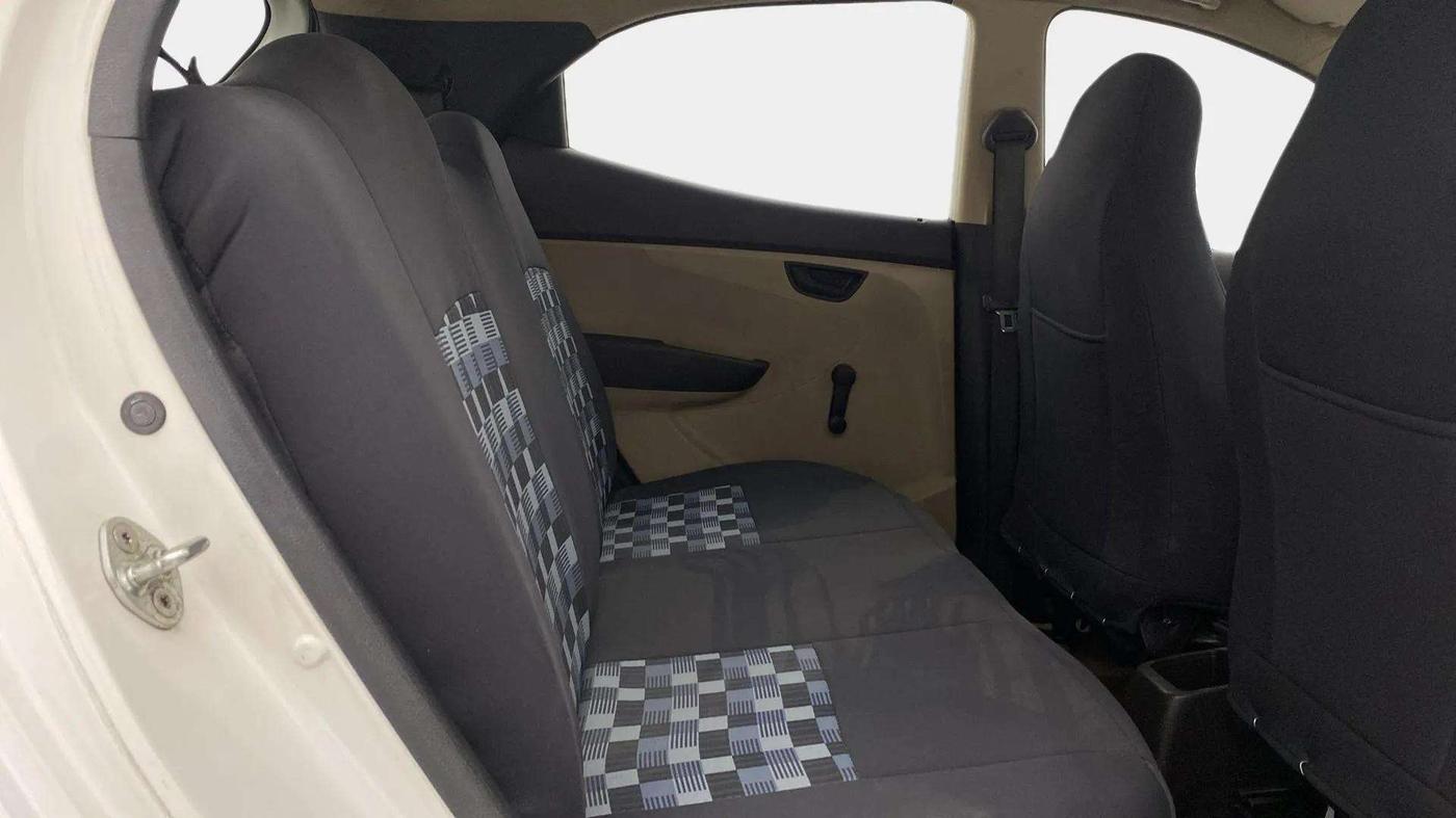 2015 Hyundai Eon ERA +, Petrol, Manual, 95,466 km, Right Side Rear Door Cabin