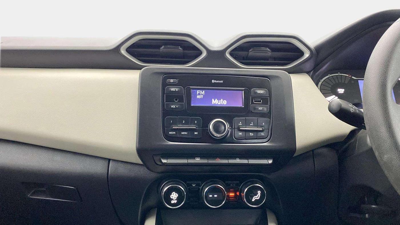 2023 Nissan MAGNITE XL, Petrol, Manual, 18,606 km, Air Conditioner