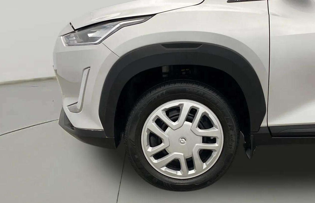 2023 Nissan MAGNITE XL, Petrol, Manual, 18,606 km, Left Front Wheel