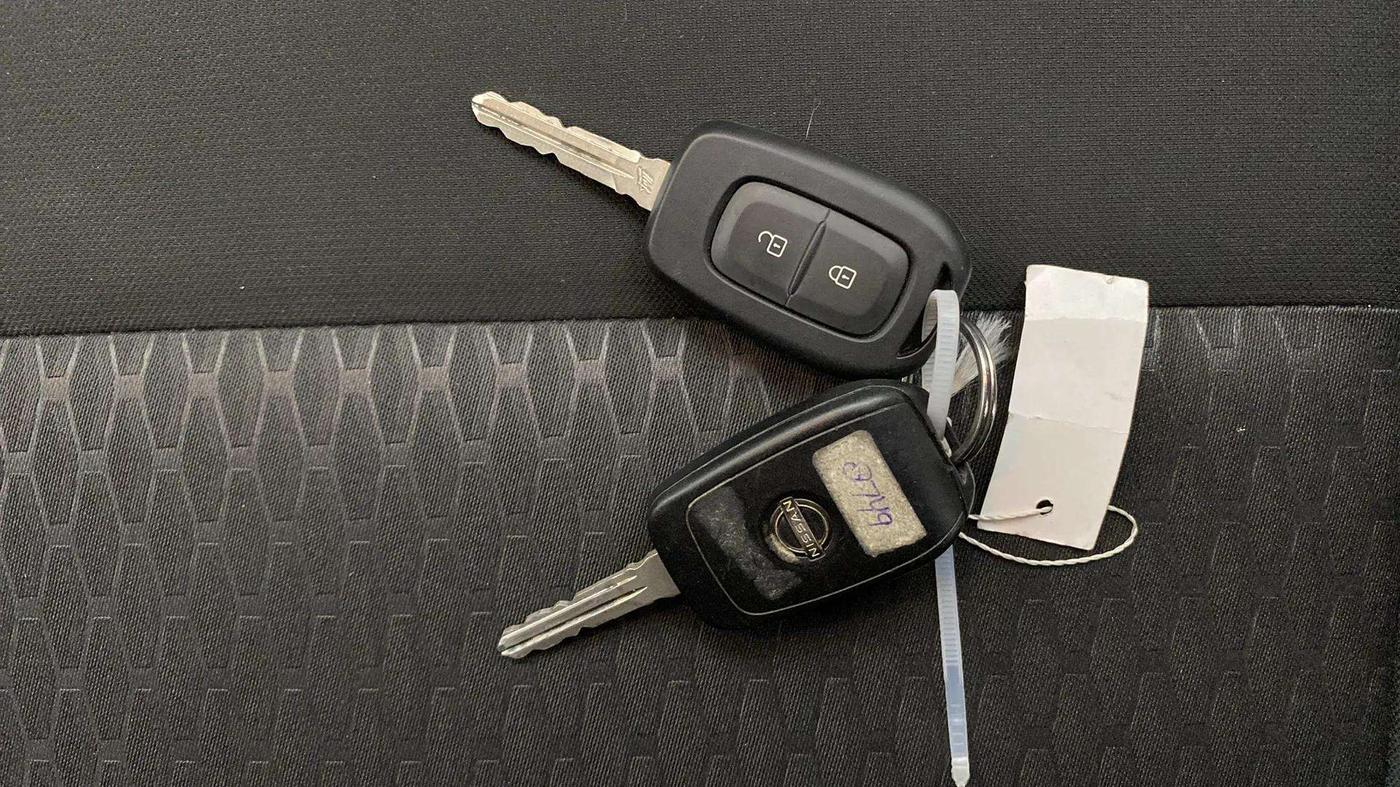 2023 Nissan MAGNITE XL, Petrol, Manual, 18,606 km, Key Close Up