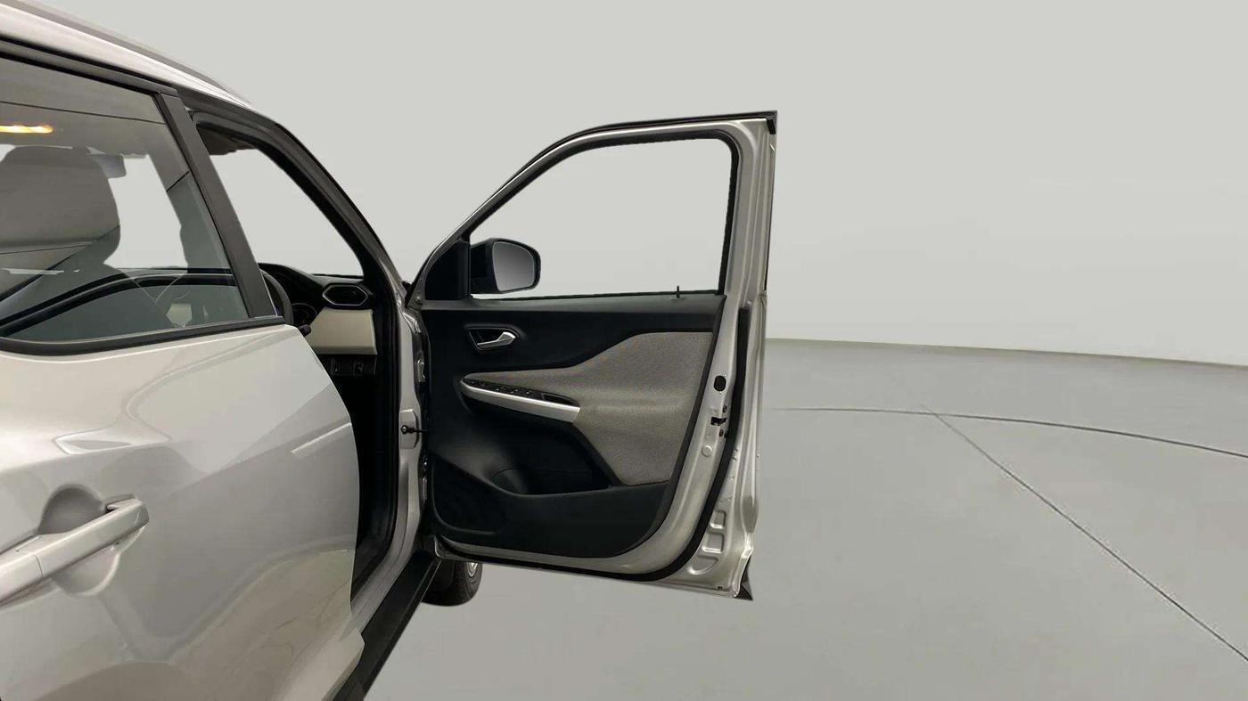 2023 Nissan MAGNITE XL, Petrol, Manual, 18,606 km, RHS Front Door