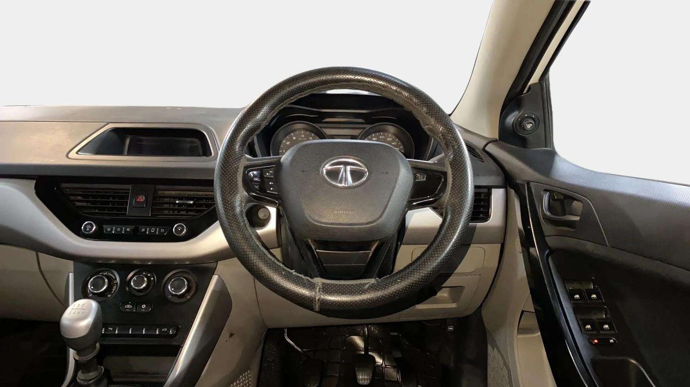 2018 Tata NEXON XM PETROL, Petrol, Manual, 41,959 km, Steering Wheel Close Up
