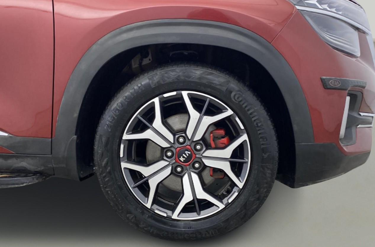 2020 KIA SELTOS GTX PLUS AT 1.5 DIESEL, Diesel, Automatic, 64,170 km, Right Front Wheel