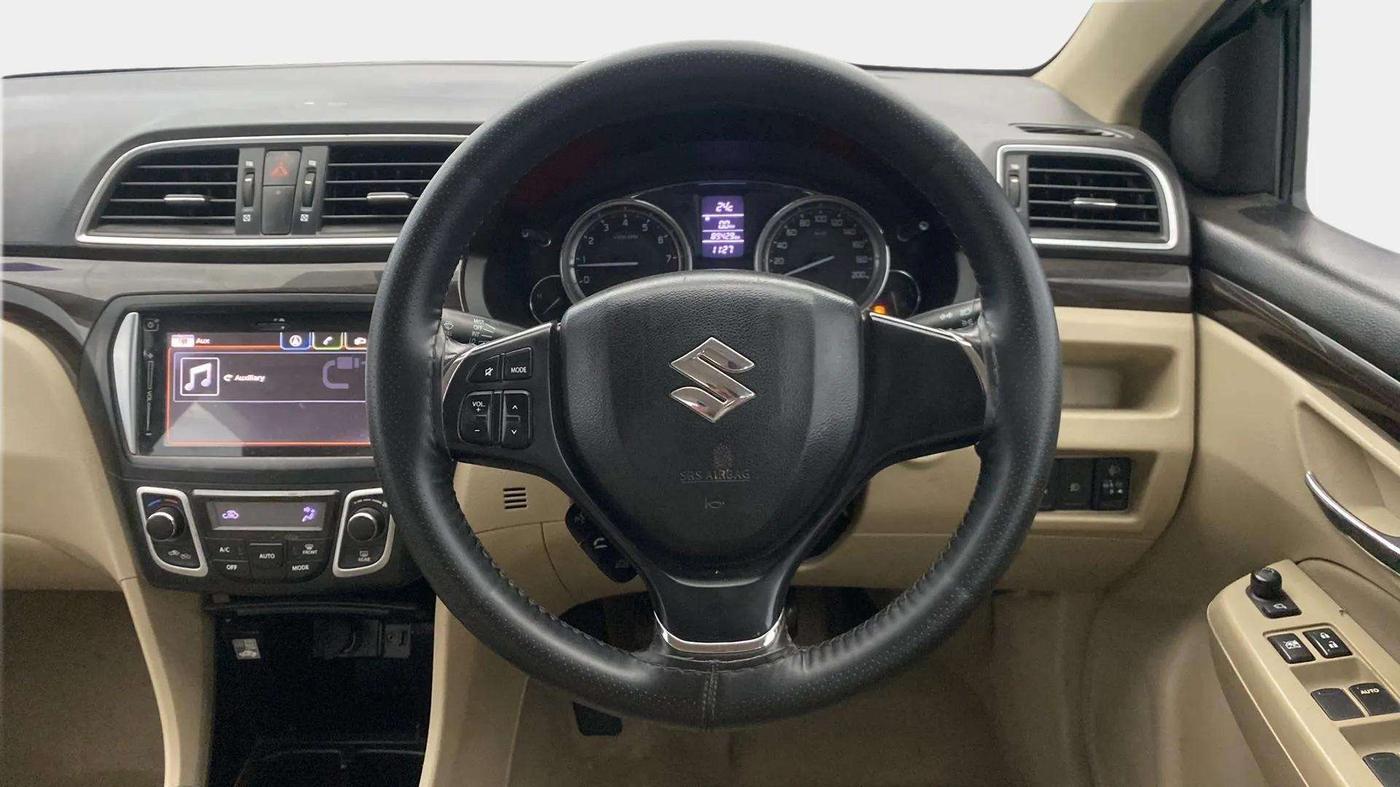 2017 Maruti Ciaz ALPHA 1.4 PETROL, Petrol, Manual, 89,408 km, Steering Wheel Close Up