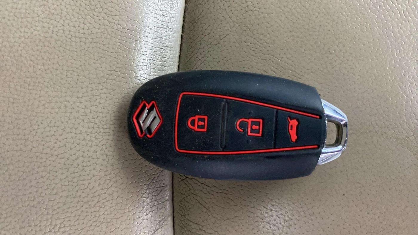 2017 Maruti Ciaz ALPHA 1.4 PETROL, Petrol, Manual, 89,408 km, Key Close Up