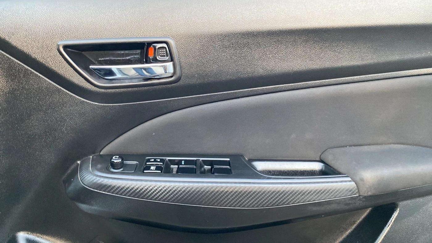 2022 Maruti Swift VXI, Petrol, Manual, 49,475 km, Driver Side Door Panels Control
