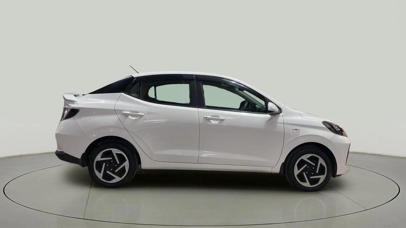 2024 Hyundai AURA S 1.2 CNG, CNG, Manual, 4,130 km, Right Side View