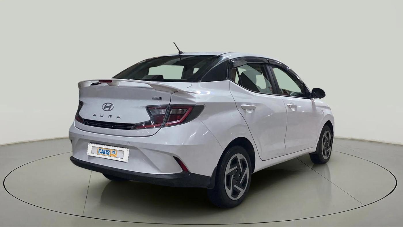 2024 Hyundai AURA S 1.2 CNG, CNG, Manual, 4,130 km, Right Back Diagonal