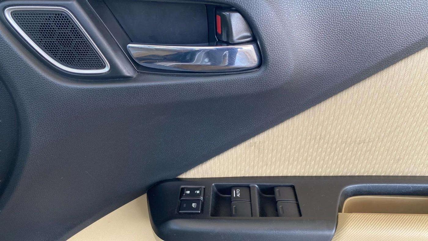 2020 Honda City 1.5L I-VTEC VX CVT, Petrol, Automatic, 44,572 km, Driver Side Door Panels Control