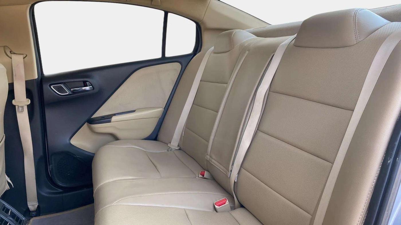 2020 Honda City 1.5L I-VTEC VX CVT, Petrol, Automatic, 44,572 km, Right Side Rear Door Cabin
