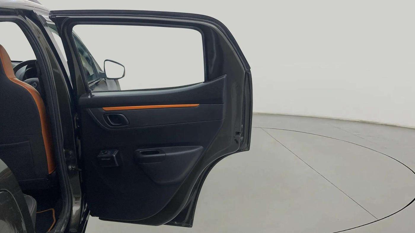 2018 Renault Kwid CLIMBER 1.0 AMT, Petrol, Automatic, 33,840 km, RHS Rear Door