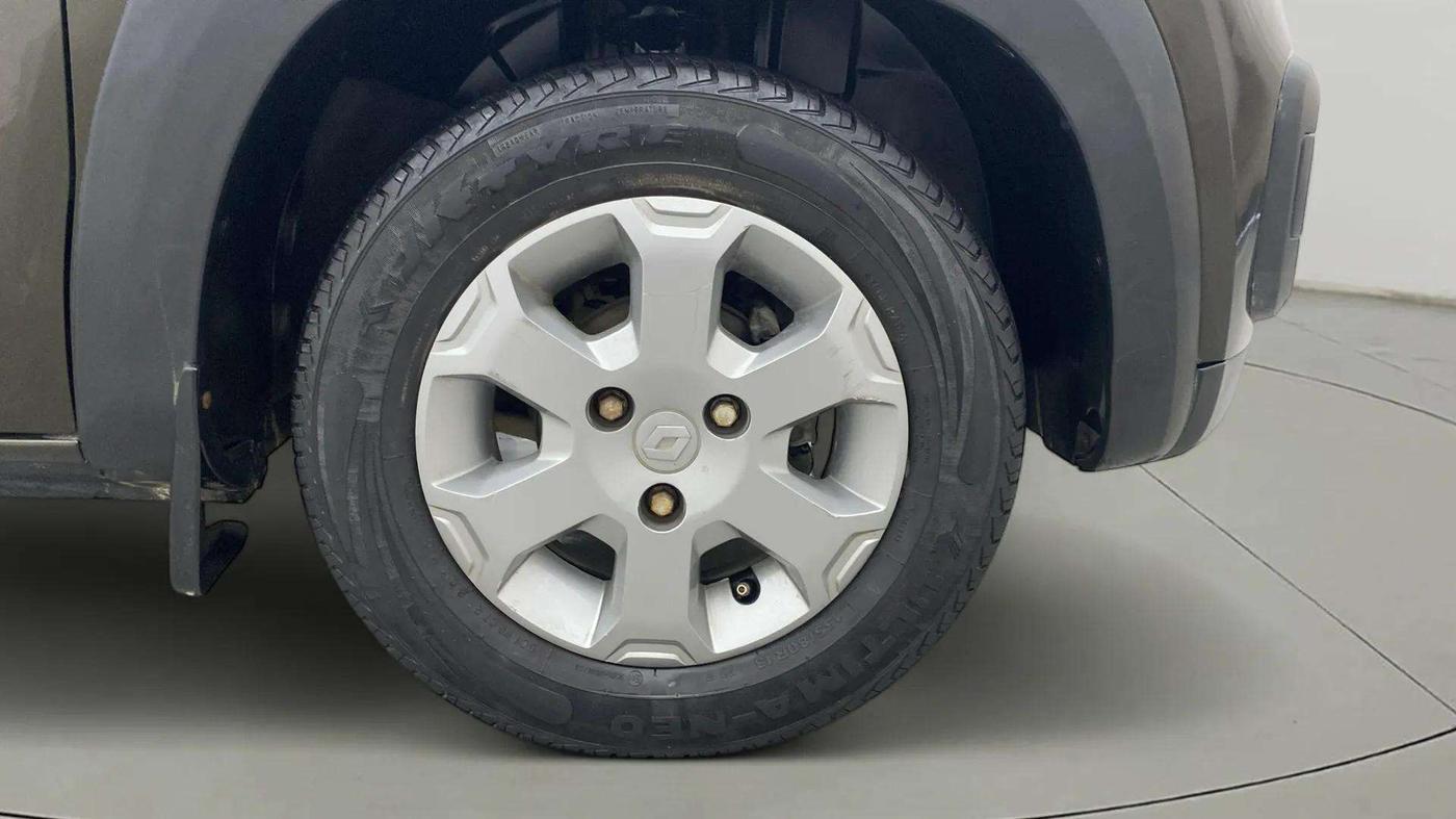 2018 Renault Kwid CLIMBER 1.0 AMT, Petrol, Automatic, 33,840 km, Right Front Wheel