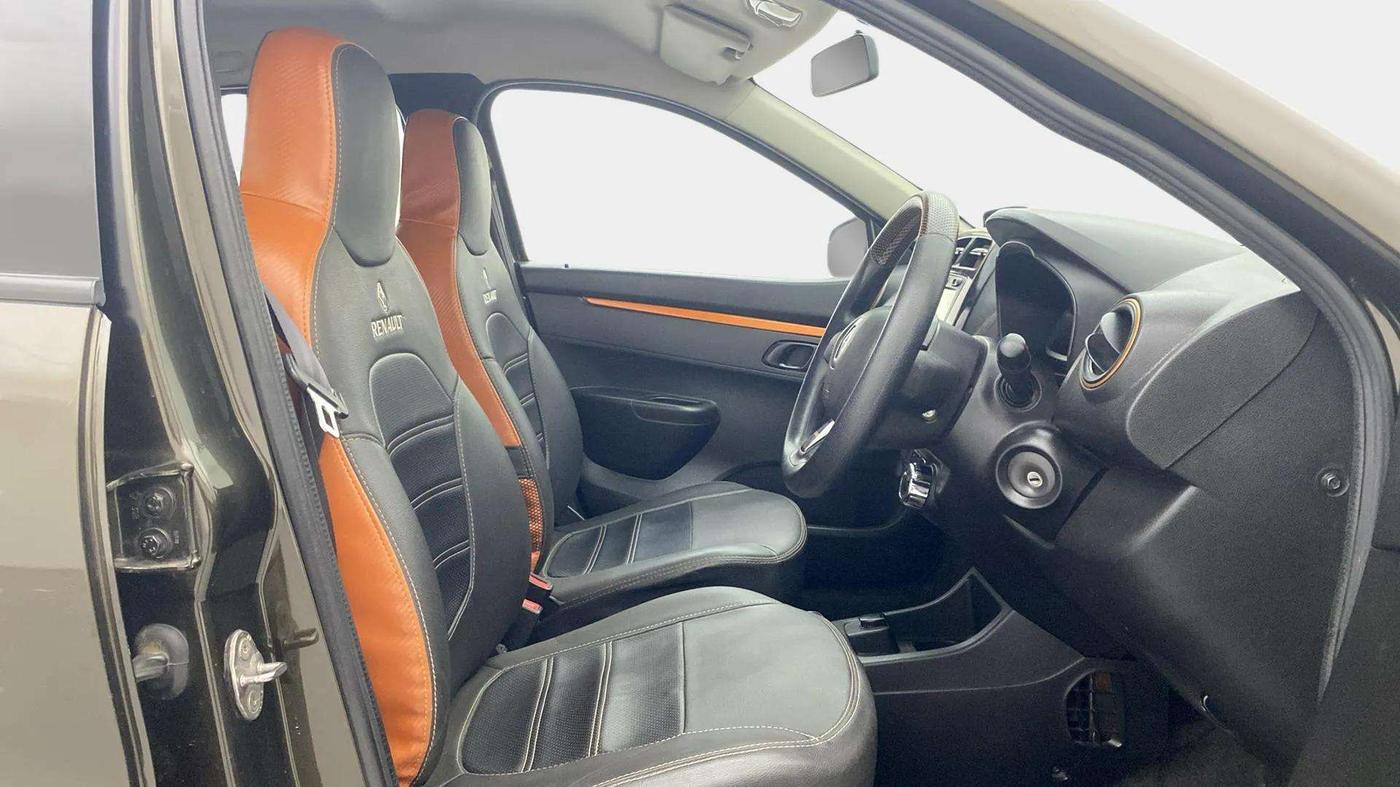 2018 Renault Kwid CLIMBER 1.0 AMT, Petrol, Automatic, 33,840 km, Right Side Front Door Cabin