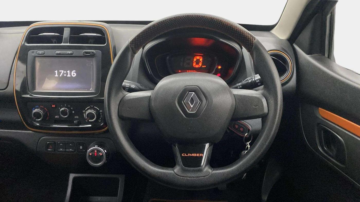 2018 Renault Kwid CLIMBER 1.0 AMT, Petrol, Automatic, 33,840 km, Steering Wheel Close Up