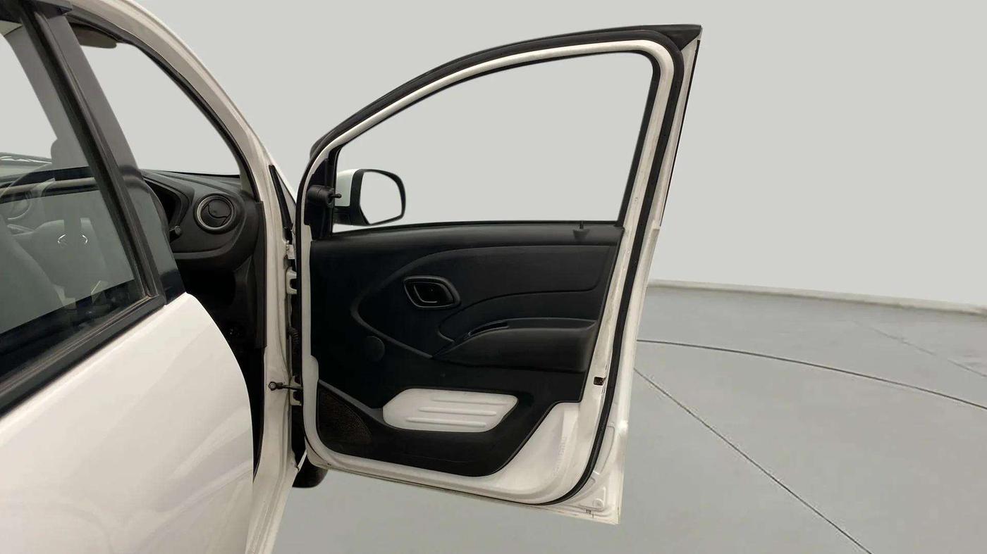 2017 Datsun Redi Go S 1.0, Petrol, Manual, 99,946 km, RHS Front Door