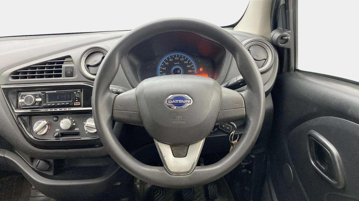 2017 Datsun Redi Go S 1.0, Petrol, Manual, 99,946 km, Steering Wheel Close Up