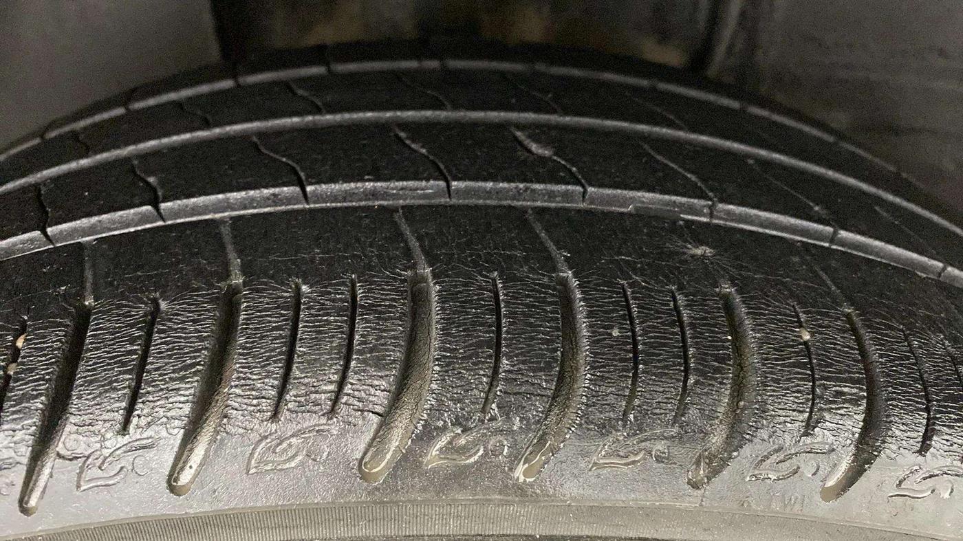 2020 Tata ALTROZ XT PETROL, Petrol, Manual, 48,575 km, Right Rear Tyre Tread