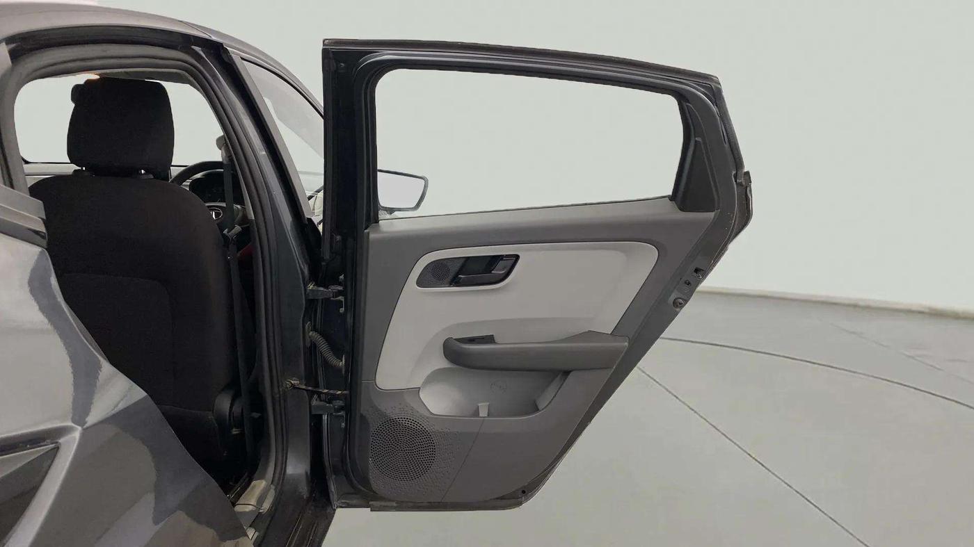 2020 Tata ALTROZ XT PETROL, Petrol, Manual, 48,575 km, RHS Rear Door