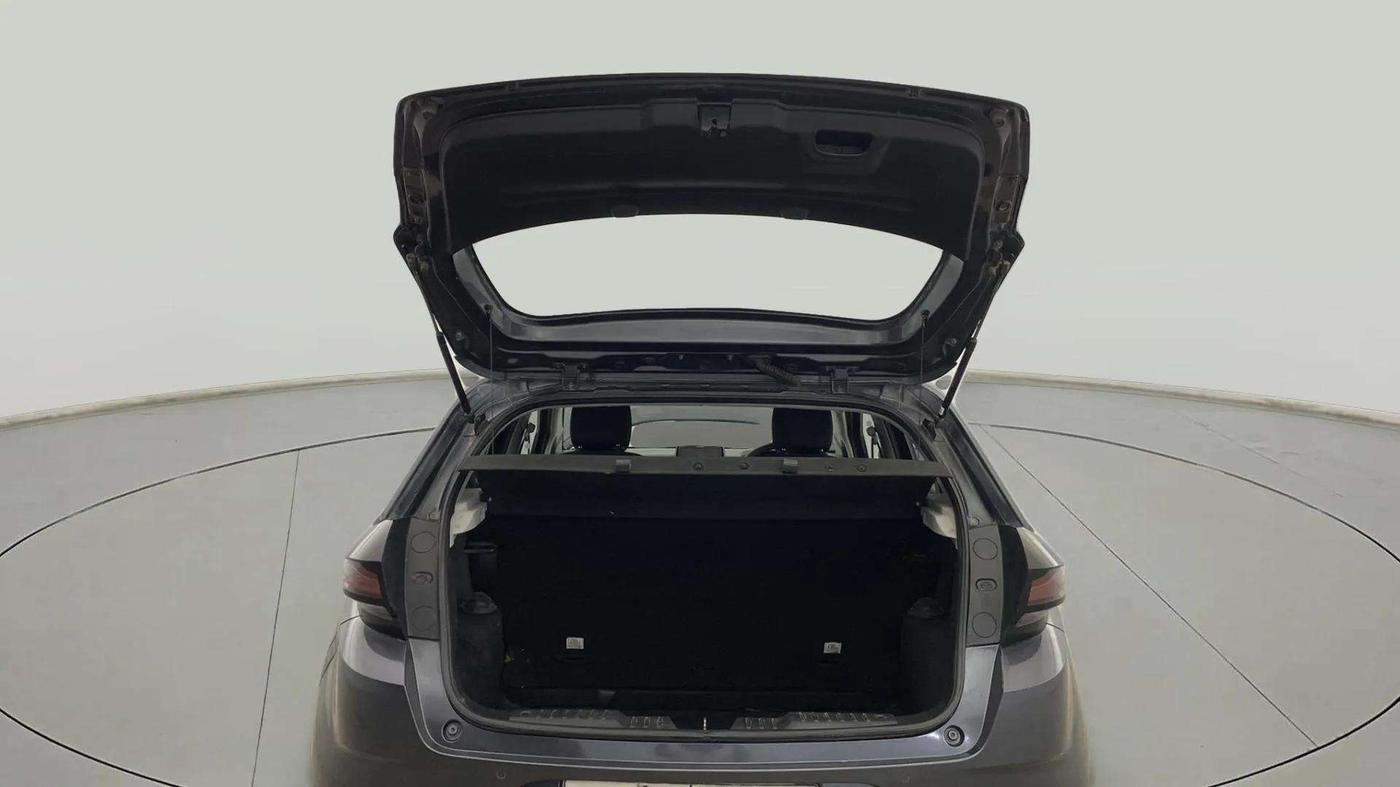 2020 Tata ALTROZ XT PETROL, Petrol, Manual, 48,575 km, Boot Inside