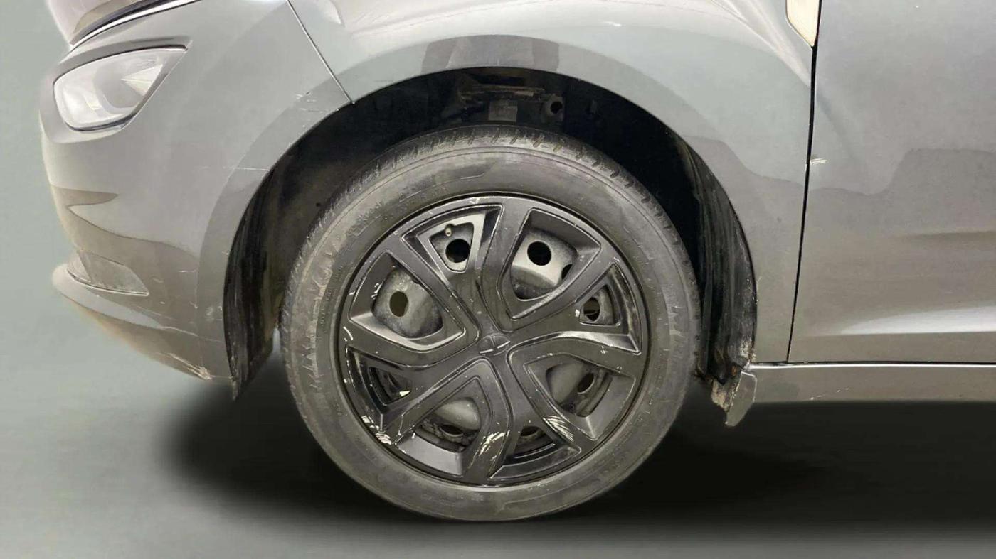 2020 Tata ALTROZ XT PETROL, Petrol, Manual, 48,575 km, Left Front Wheel