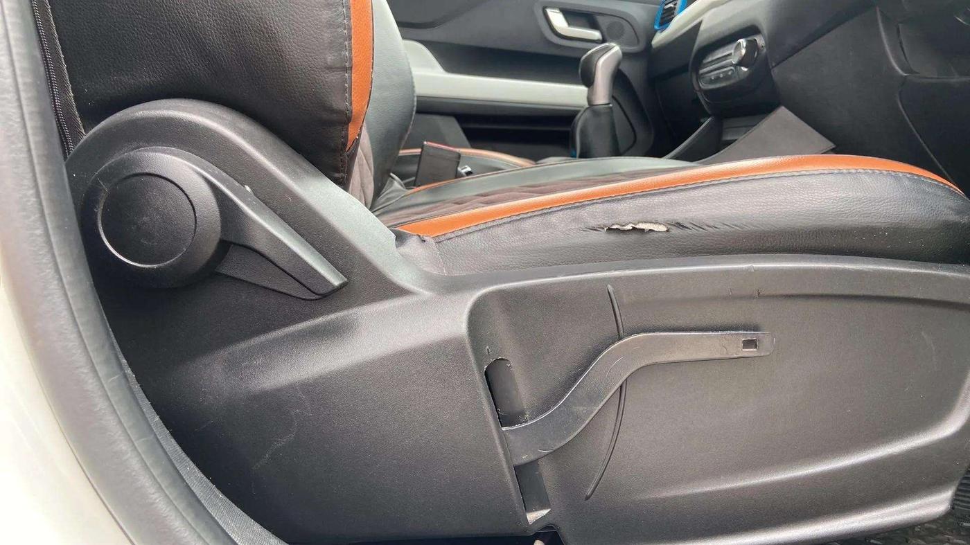2022 Tata PUNCH CREATIVE  iRA PACK MT, Petrol, Manual, 46,125 km, Driver Side Adjustment Panel