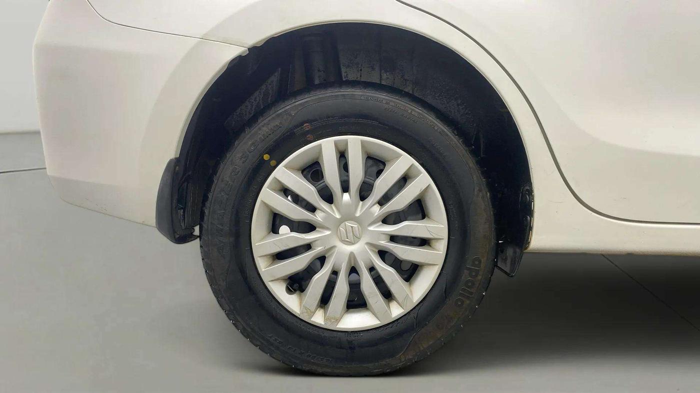 2018 Maruti Dzire VDI, Diesel, Manual, 77,761 km, Right Rear Wheel