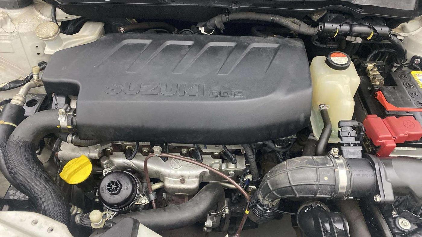 2018 Maruti Dzire VDI, Diesel, Manual, 77,761 km, Engine View