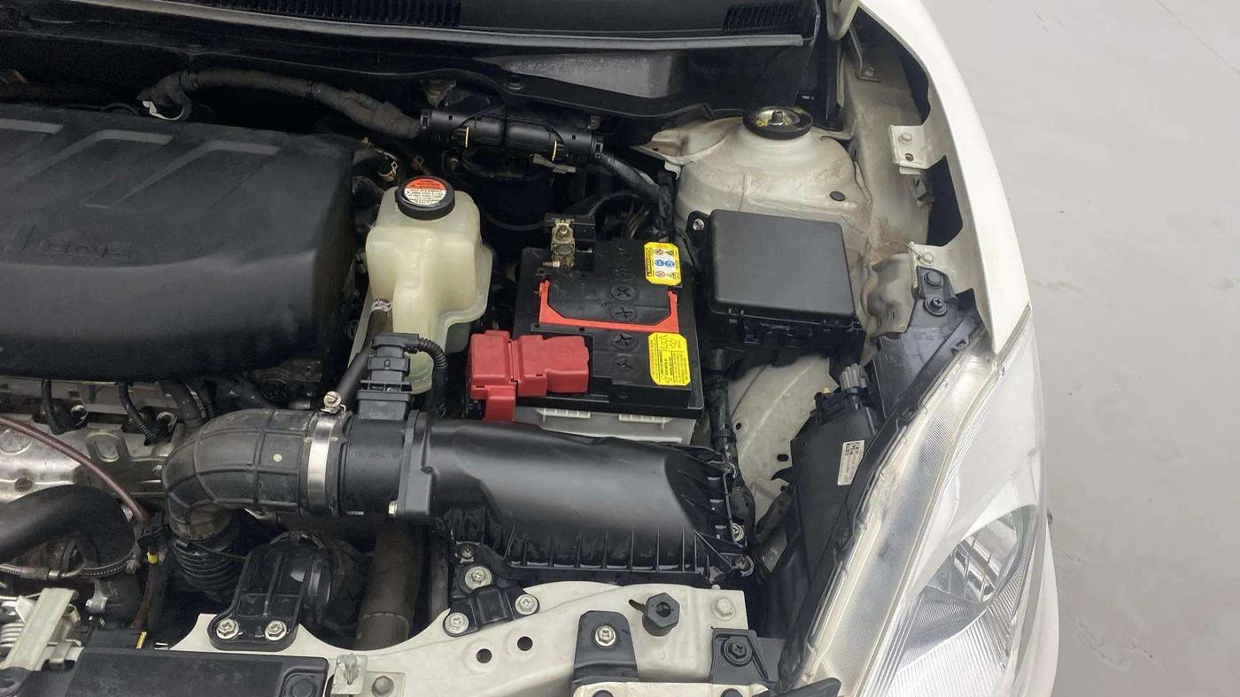 2018 Maruti Dzire VDI, Diesel, Manual, 77,761 km, Engine View - Left