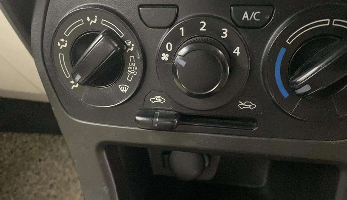 2019 Maruti New Wagon-R VXI 1.2, Petrol, Manual, 54,475 km, AC Unit - Directional switch has minor damage