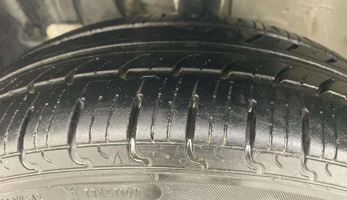 2019 Maruti New Wagon-R VXI 1.2, Petrol, Manual, 54,475 km, Left Front Tyre Tread