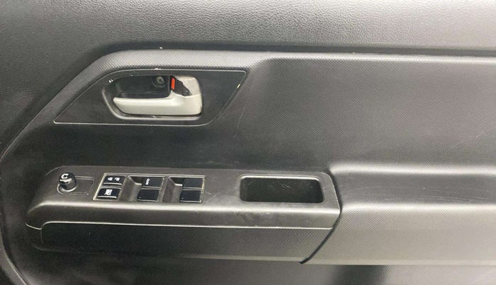 2019 Maruti New Wagon-R VXI 1.2, Petrol, Manual, 54,475 km, Driver Side Door Panels Control