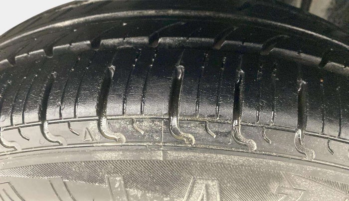 2019 Maruti New Wagon-R VXI 1.2, Petrol, Manual, 54,475 km, Right Front Tyre Tread
