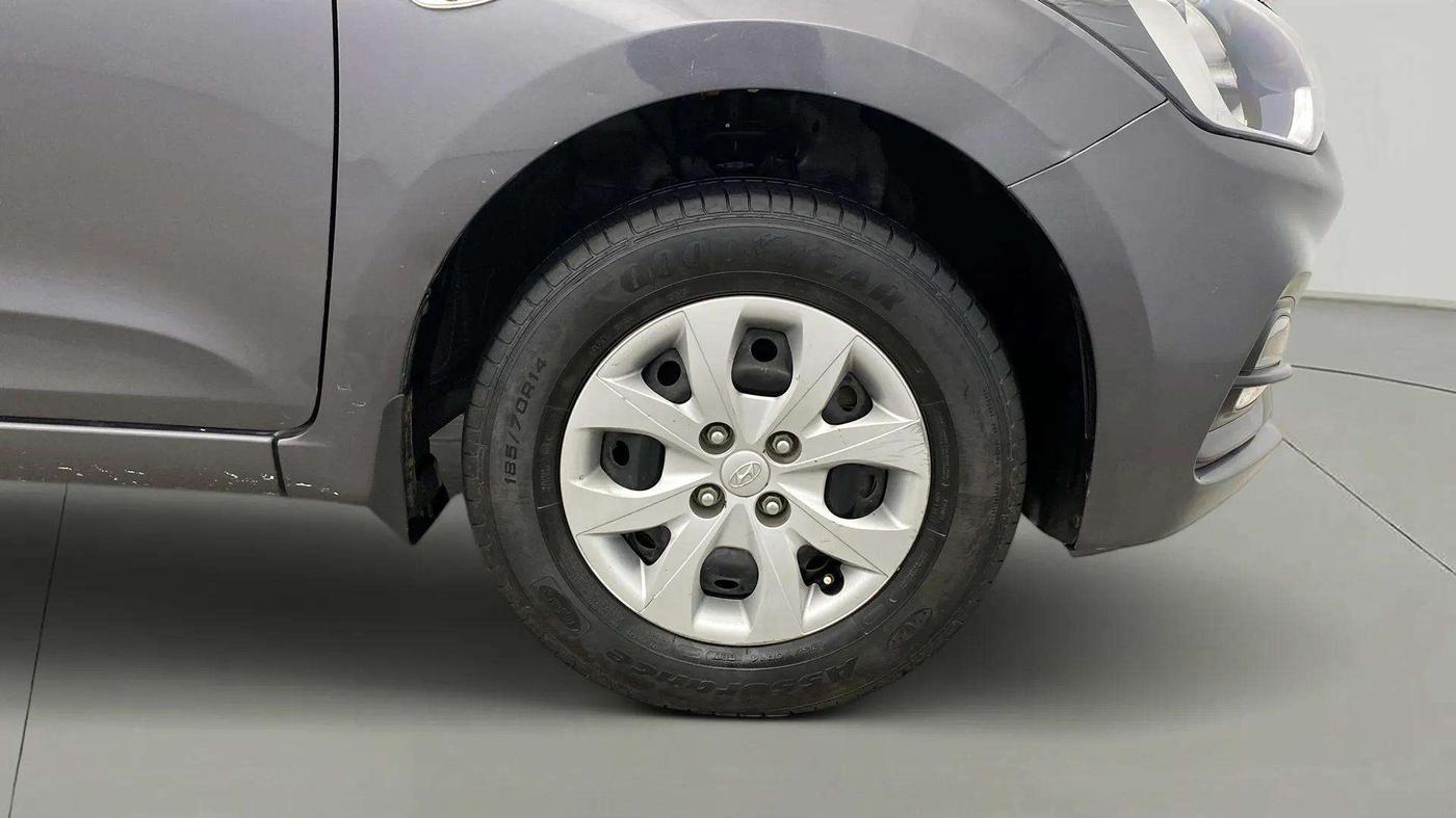 2019 Hyundai Elite i20 MAGNA PLUS 1.2, Petrol, Manual, 28,487 km, Right Front Wheel