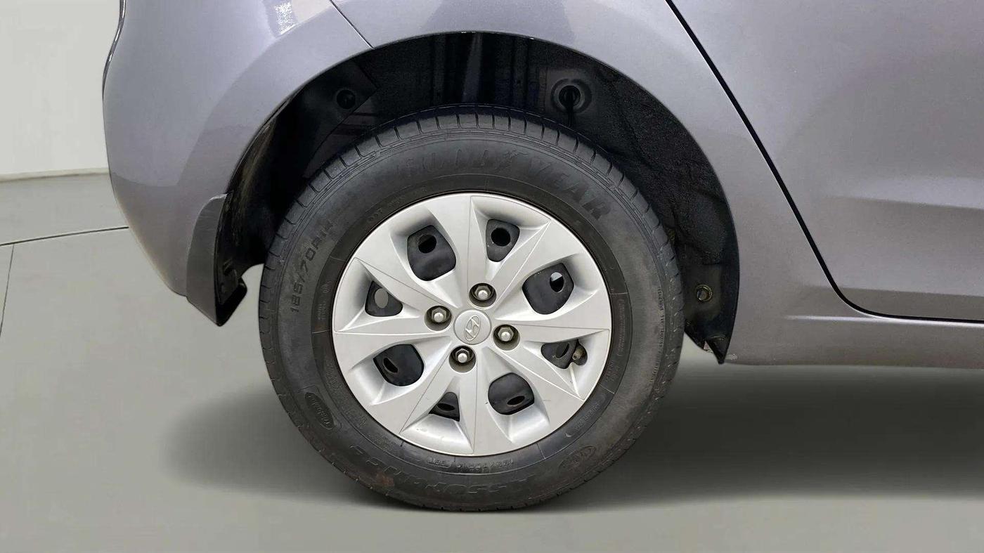 2019 Hyundai Elite i20 MAGNA PLUS 1.2, Petrol, Manual, 28,487 km, Right Rear Wheel