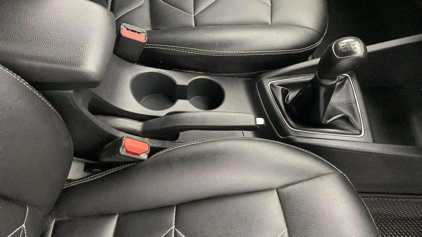 2019 Hyundai Elite i20 MAGNA PLUS 1.2, Petrol, Manual, 28,487 km, Gear Lever