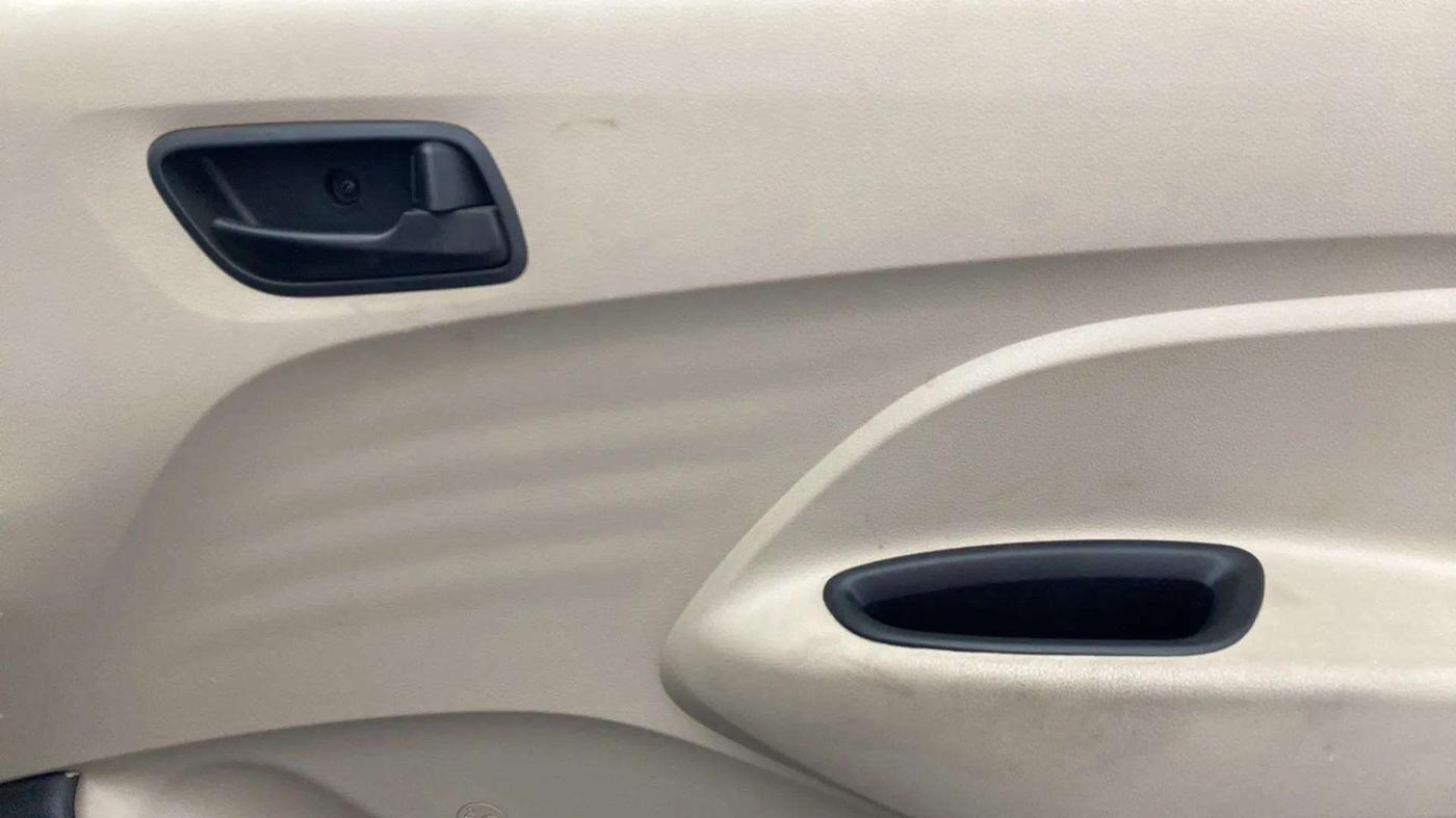 2020 Hyundai NEW SANTRO MAGNA, Petrol, Manual, 22,415 km, Driver Side Door Panels Control