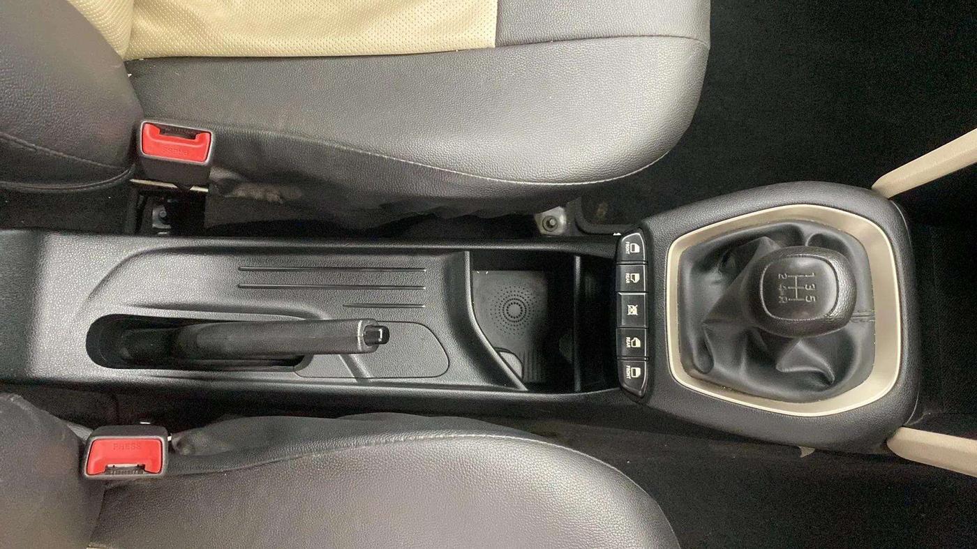 2020 Hyundai NEW SANTRO MAGNA, Petrol, Manual, 22,415 km, Gear Lever