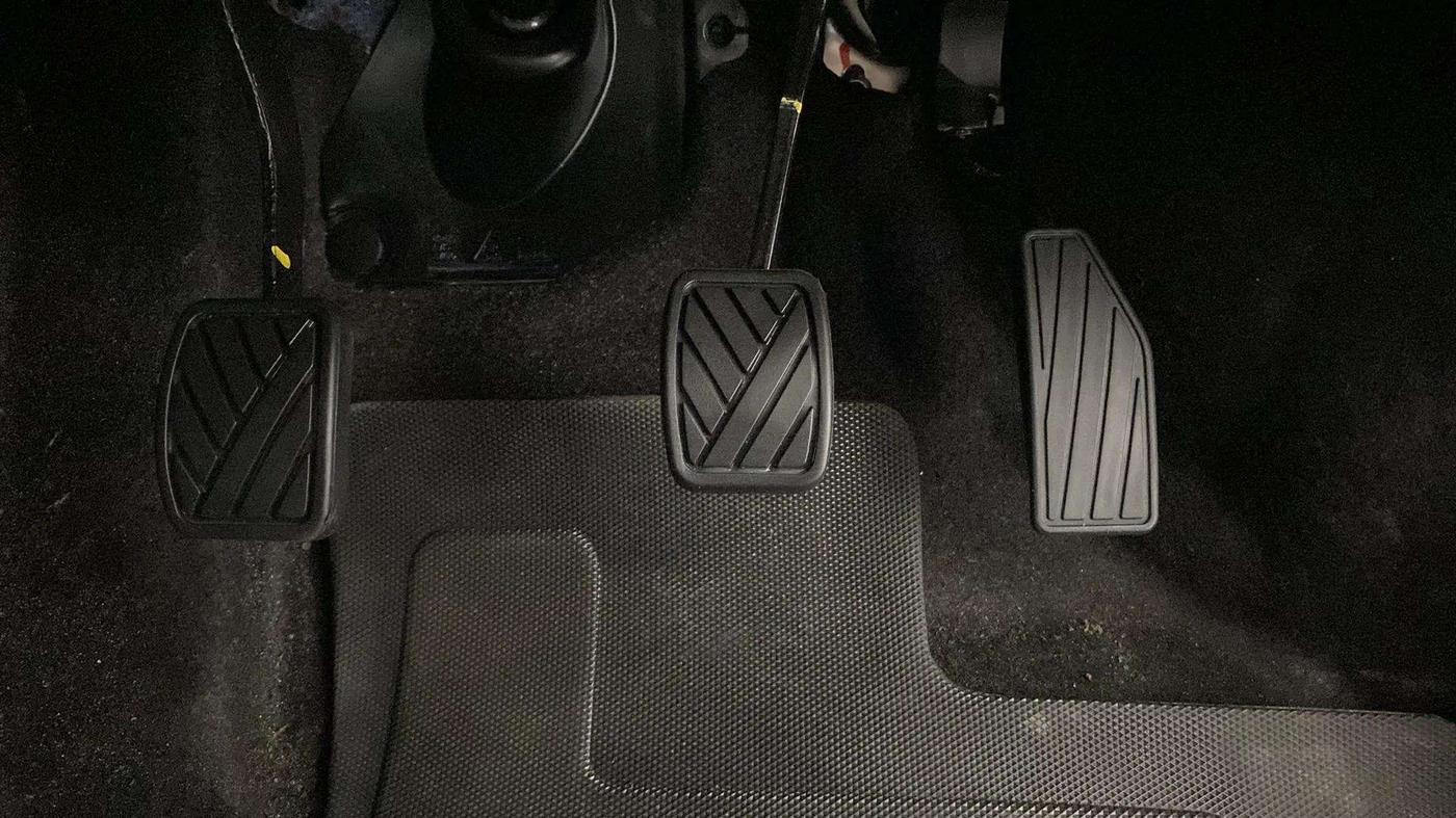 2024 Maruti IGNIS SIGMA 1.2, Petrol, Manual, 3,091 km, Pedals