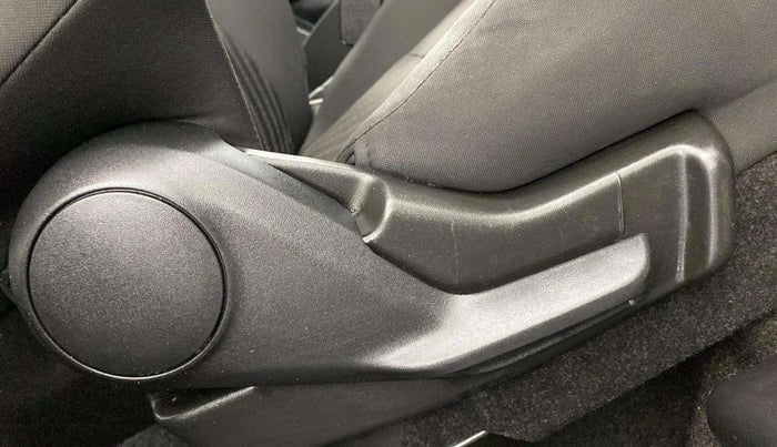 2019 Maruti Swift LXI, Petrol, Manual, 14,075 km, Driver Side Adjustment Panel
