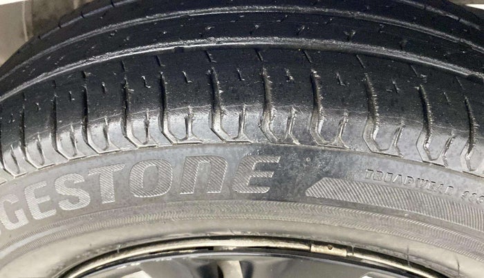 2019 Maruti Swift LXI, Petrol, Manual, 14,075 km, Right Front Tyre Tread