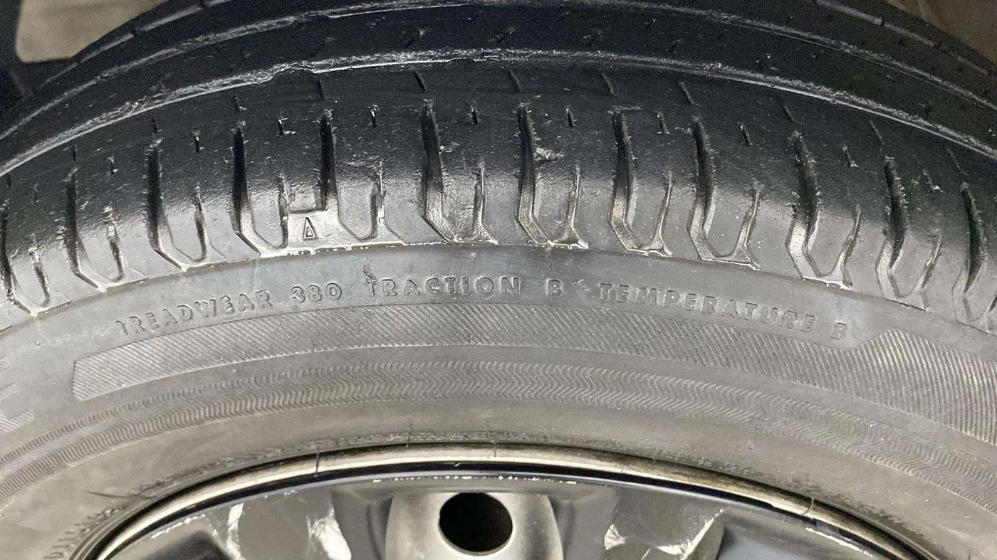 2019 Maruti Swift LXI, Petrol, Manual, 14,075 km, Left Rear Tyre Tread