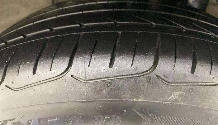 2018 Hyundai Elite i20 ASTA 1.2 (O), Petrol, Manual, 65,965 km, Left Rear Tyre Tread