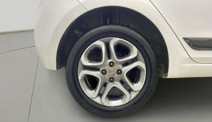 2018 Hyundai Elite i20 ASTA 1.2 (O), Petrol, Manual, 65,965 km, Right Rear Wheel