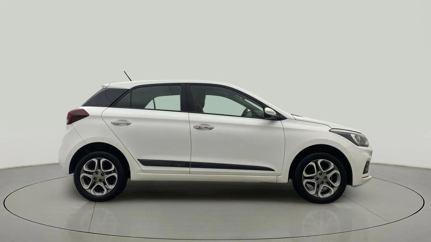 2018 Hyundai Elite i20 ASTA 1.2 (O), Petrol, Manual, 65,965 km, Right Side View