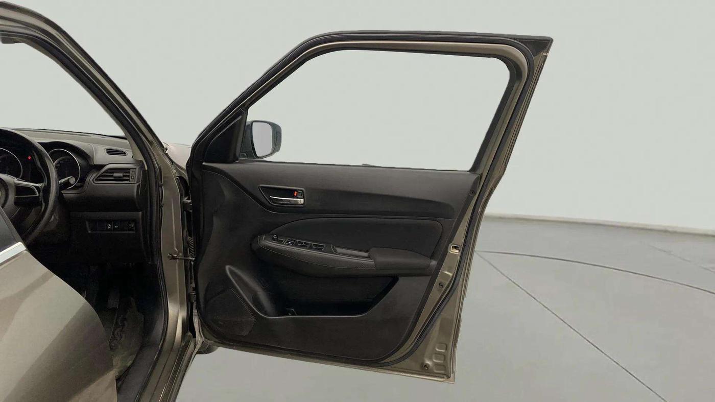 2021 Maruti Swift VXI, Petrol, Manual, 37,312 km, RHS Front Door