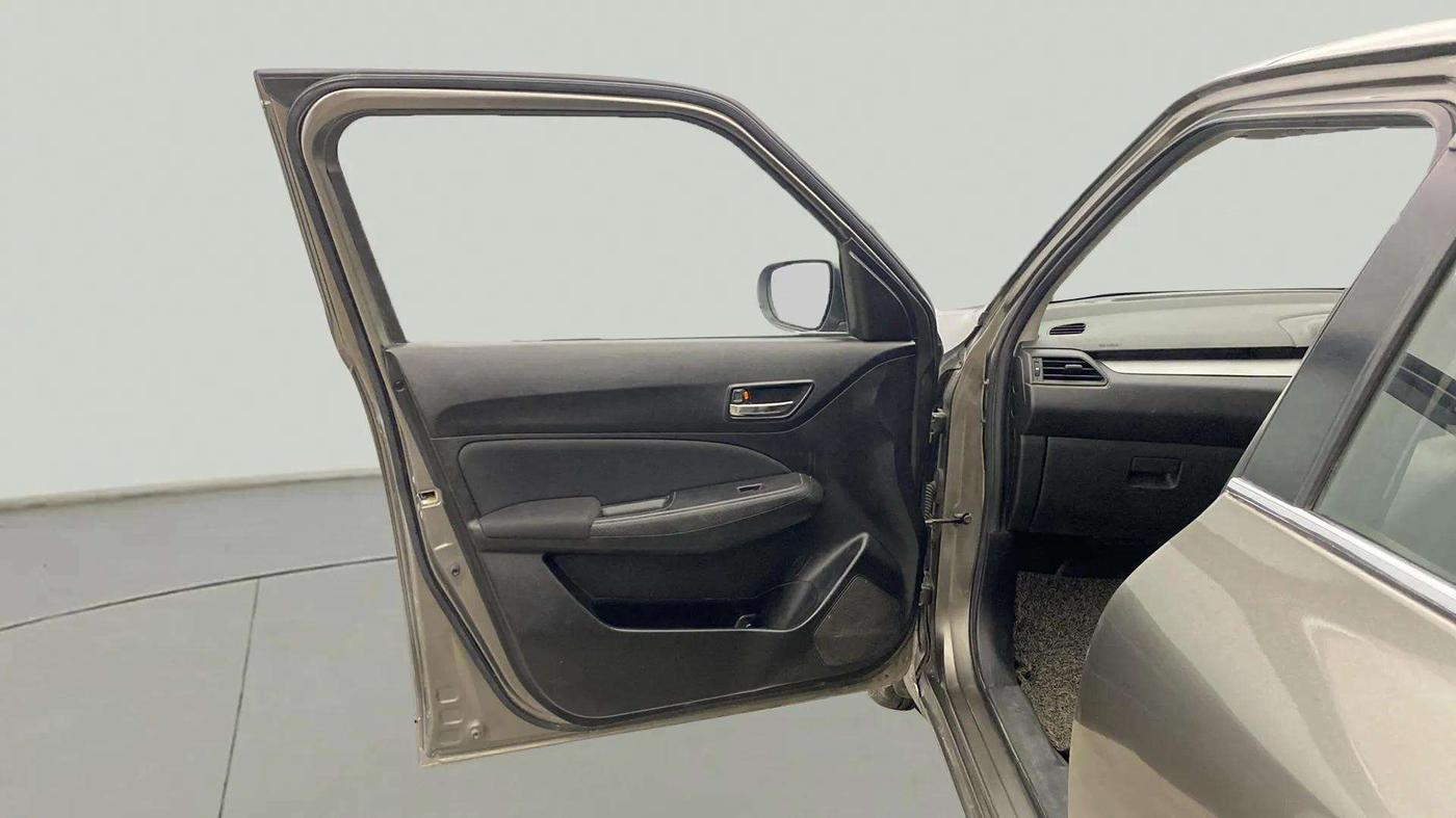 2021 Maruti Swift VXI, Petrol, Manual, 37,312 km, LHS Front Door