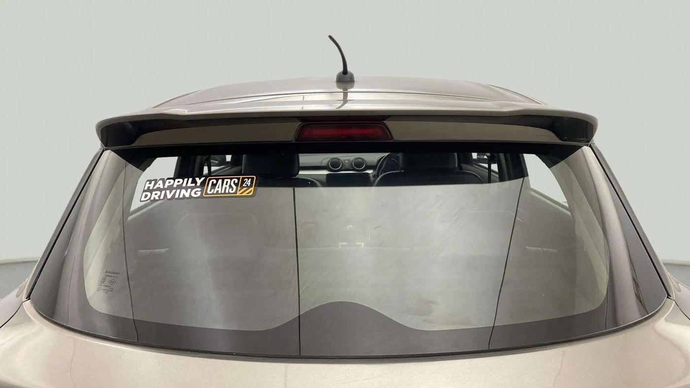 2021 Maruti Swift VXI, Petrol, Manual, 37,312 km, Rear Windshield