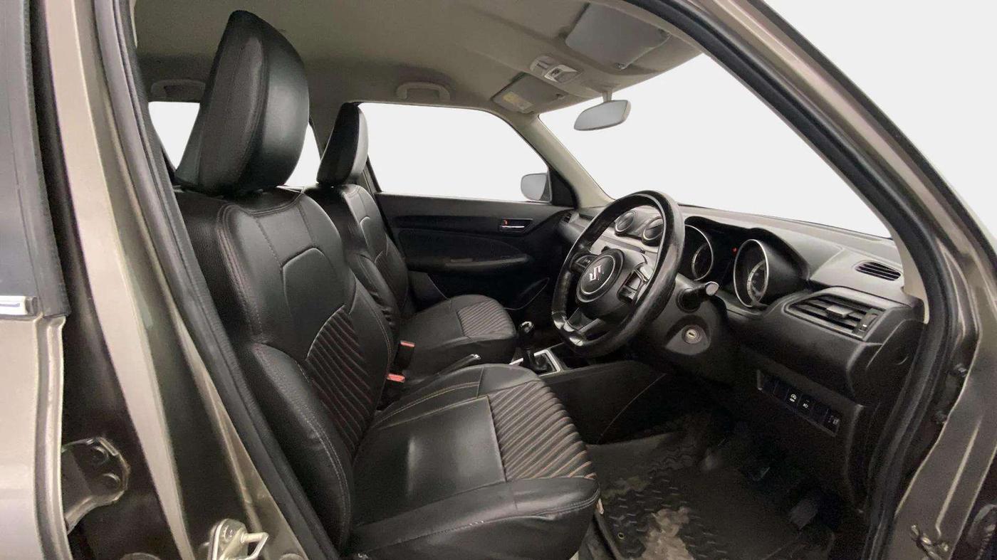 2021 Maruti Swift VXI, Petrol, Manual, 37,312 km, Right Side Front Door Cabin