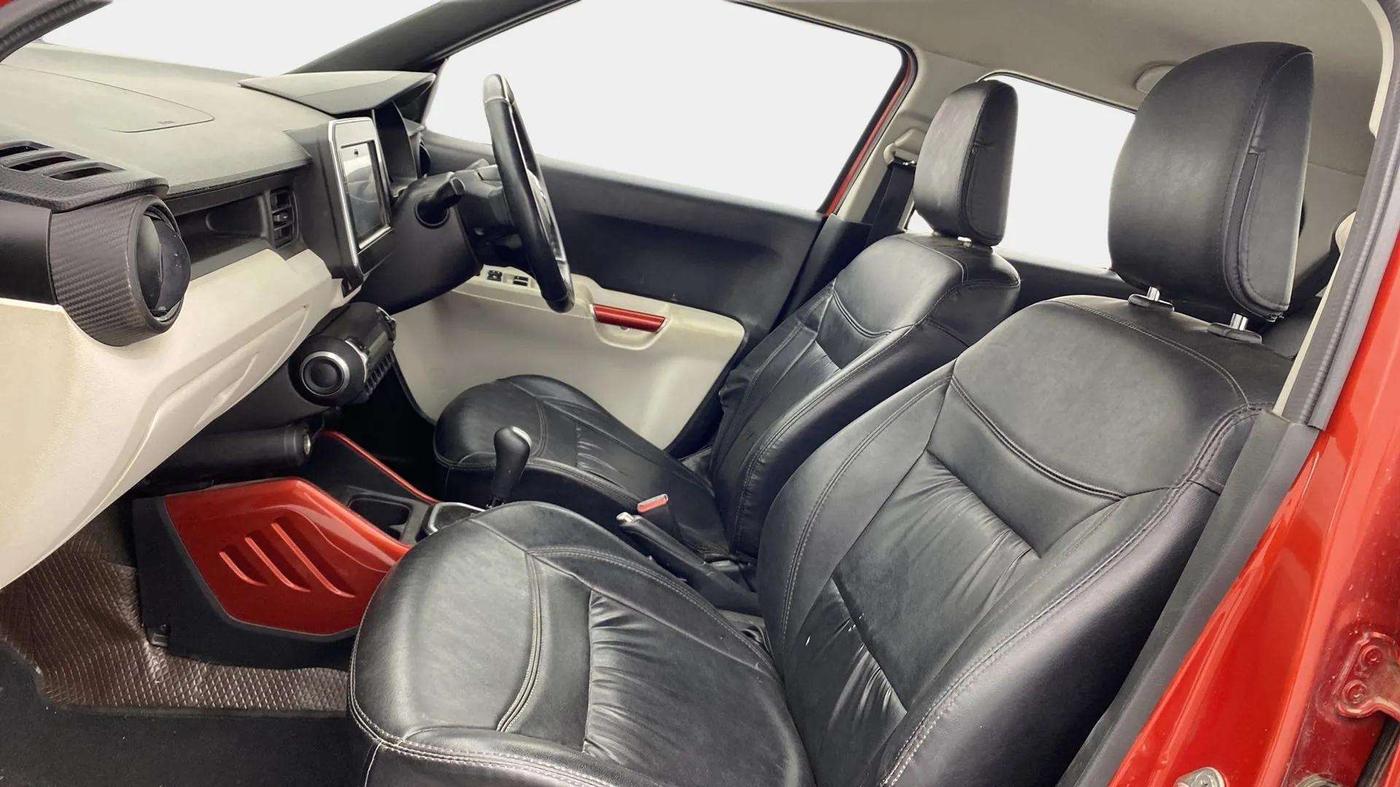2018 Maruti IGNIS ALPHA 1.2 AMT, Petrol, Automatic, 59,648 km, Right Side Front Door Cabin