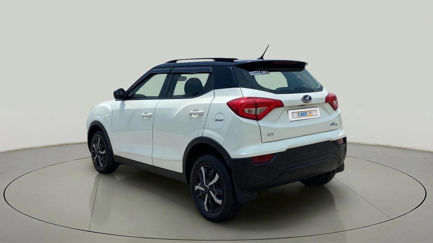 2021 Mahindra XUV300 W6 1.5 Diesel, Diesel, Manual, 69,877 km, Left Back Diagonal